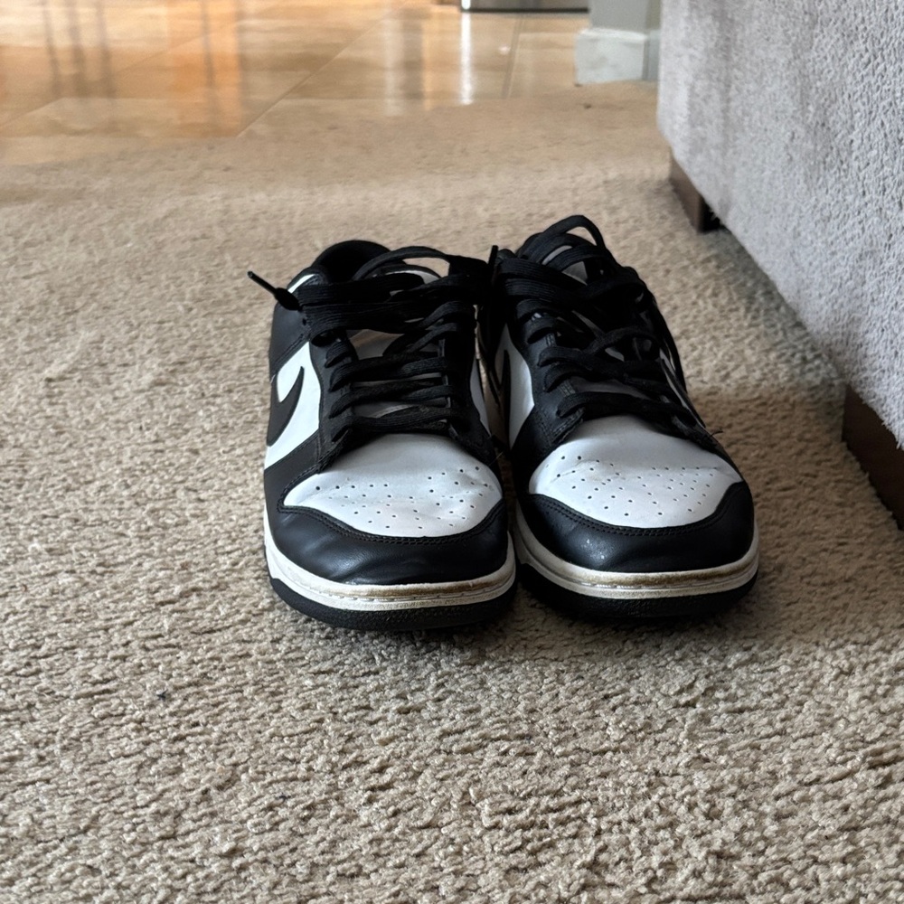 Nike Dunks Panda’s - Picture 3 of 5